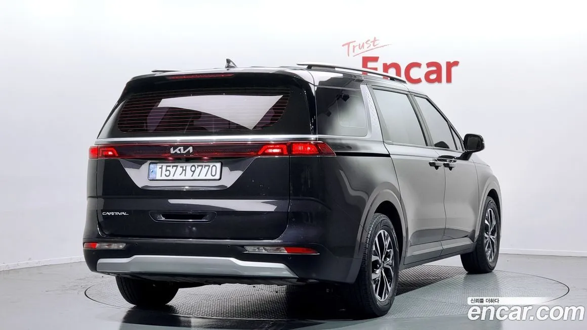 Kia Carnival — фото 2