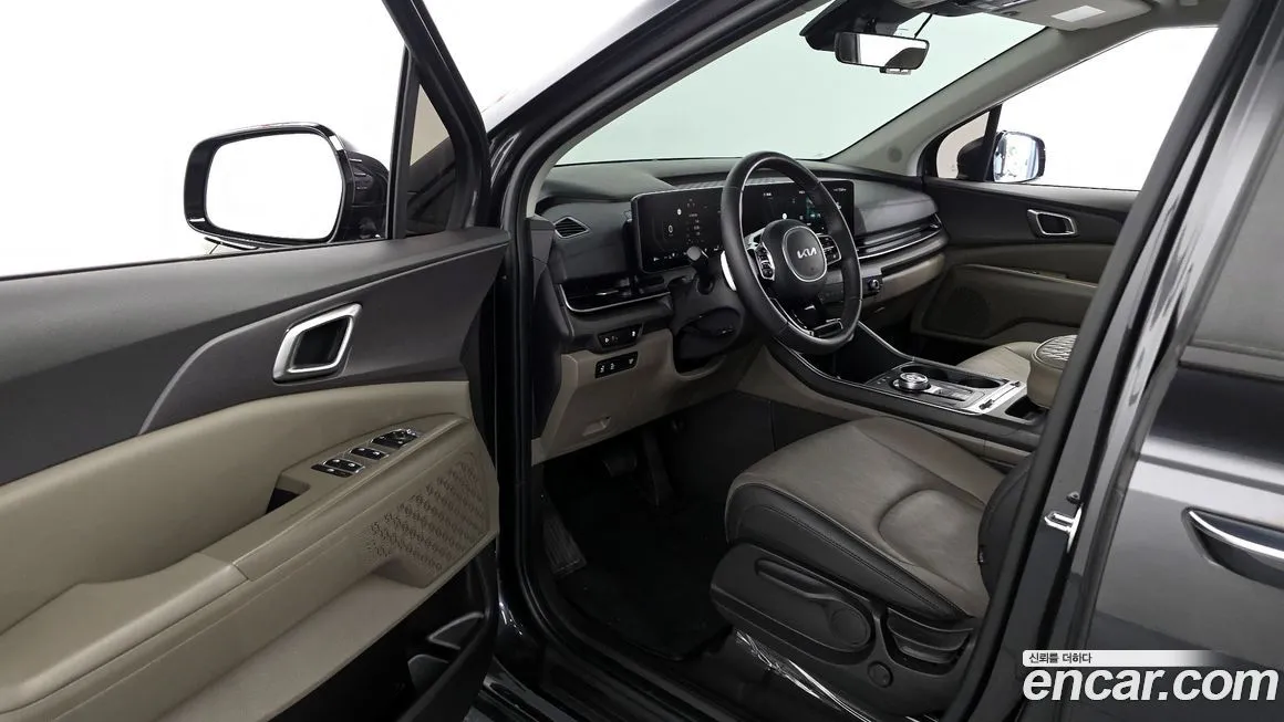 Kia Carnival — фото 10