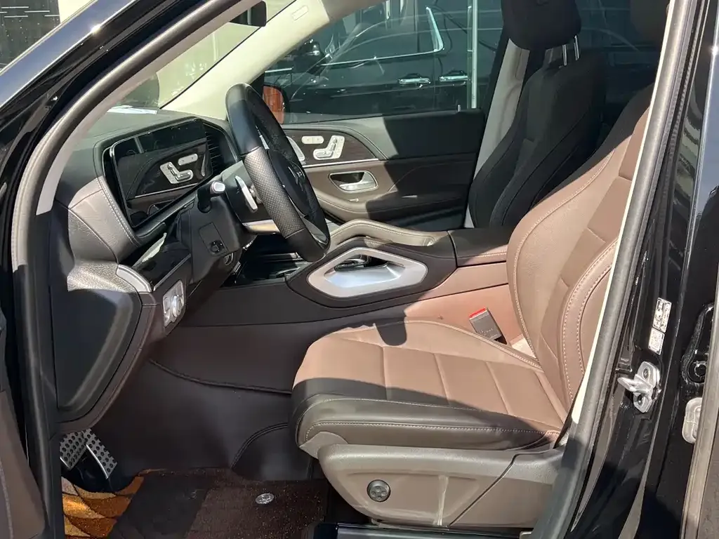 Mercedes-Benz GLS 2023 из CN, фото 7