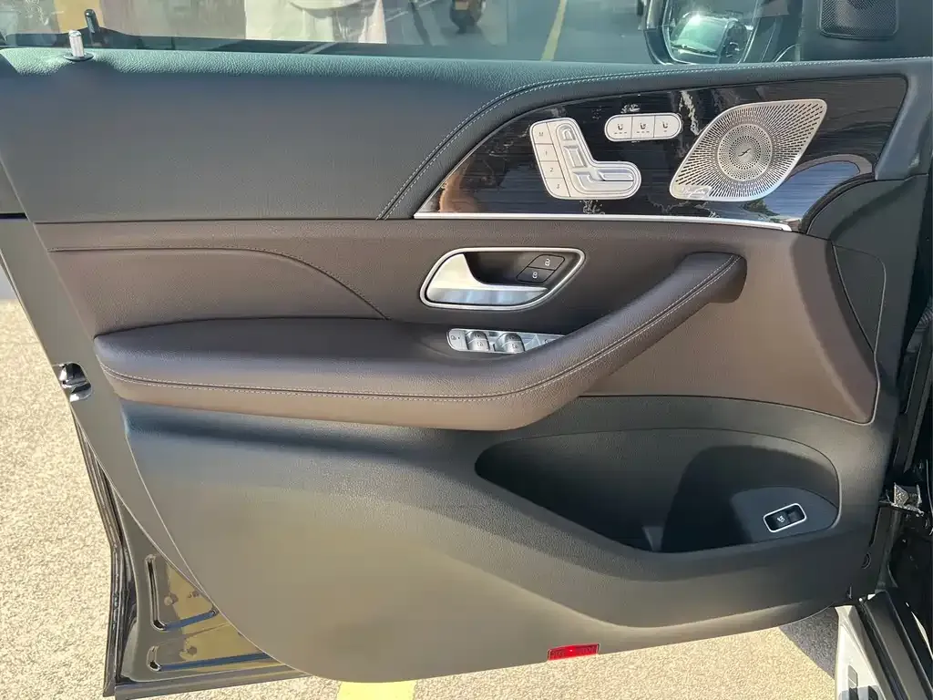 Mercedes-Benz GLS 2023 из CN, фото 8