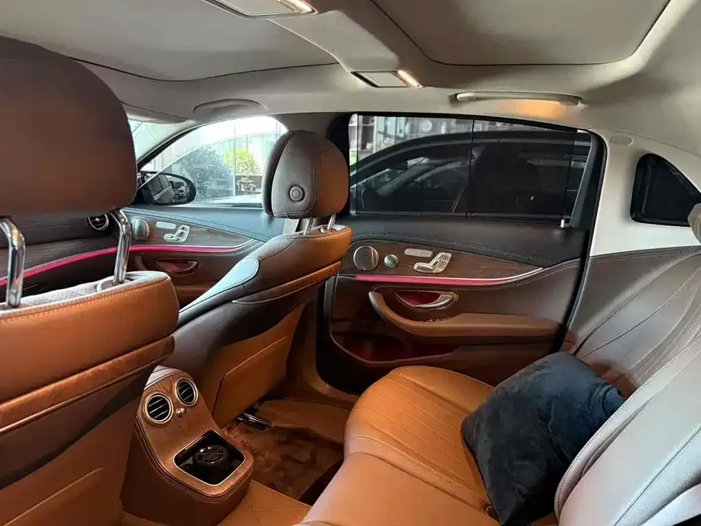 Mercedes-Benz E-Class 2023 из CN, фото 4