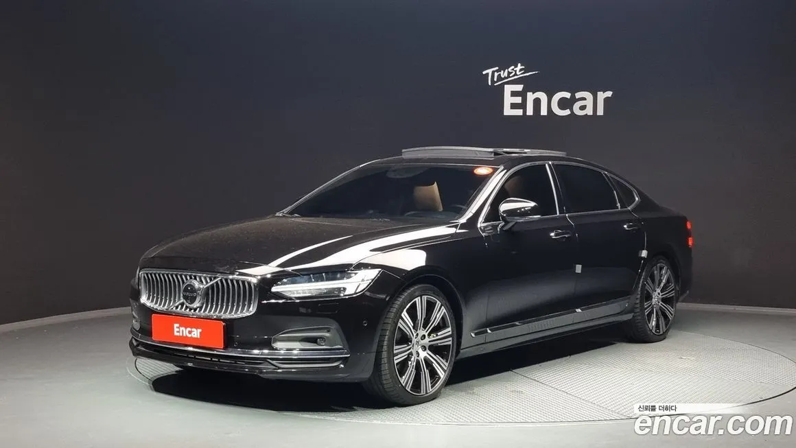 Volvo S90 — фото 1