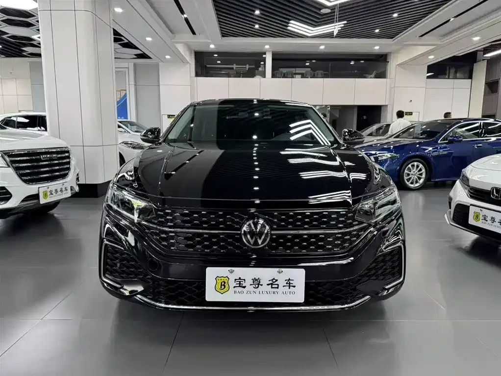 Volkswagen Passat 2024 из CN, фото 1