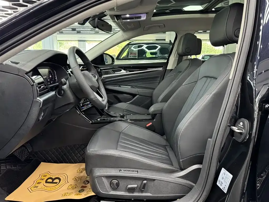 Volkswagen Passat 2024 из CN, фото 7