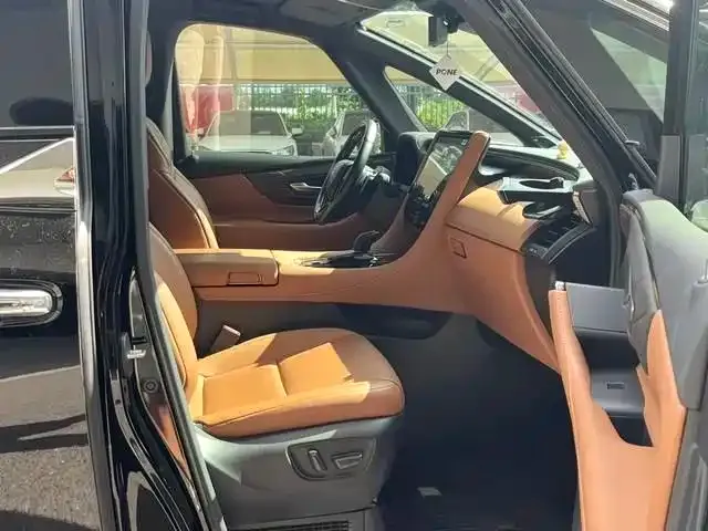 Toyota Alphard 2024 из CN, фото 10