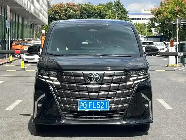 Toyota Alphard 2024 из CN, фото 2