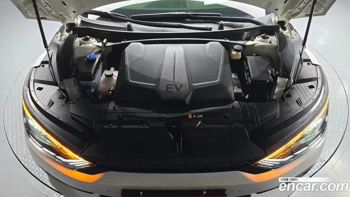 Kia EV6 2023 из KR, фото 6