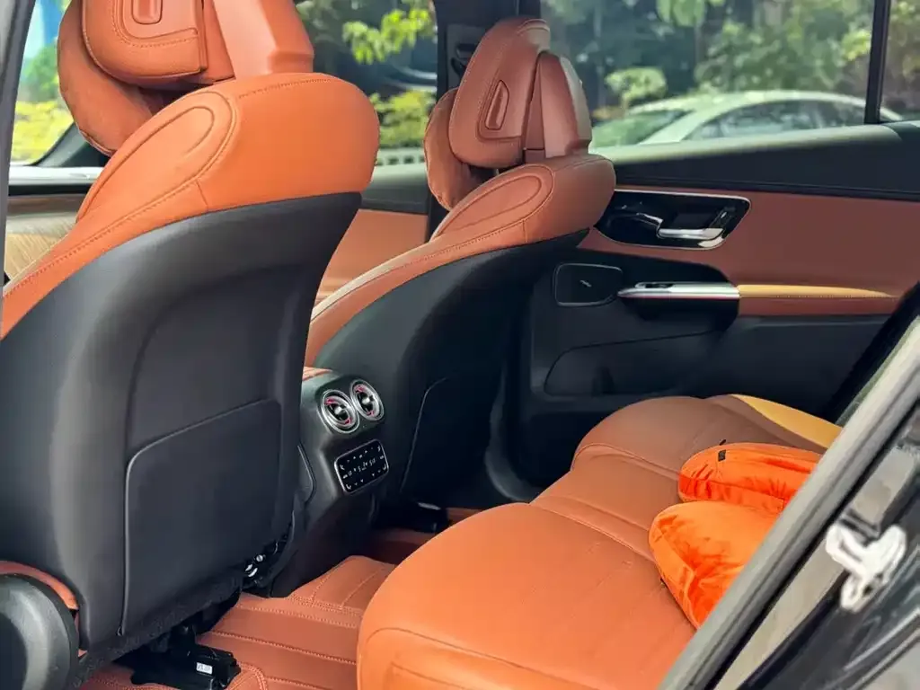 Mercedes-Benz GLC 2023 из CN, фото 6