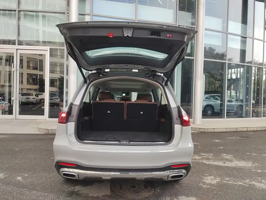 Mercedes-Benz GLS — фото 10