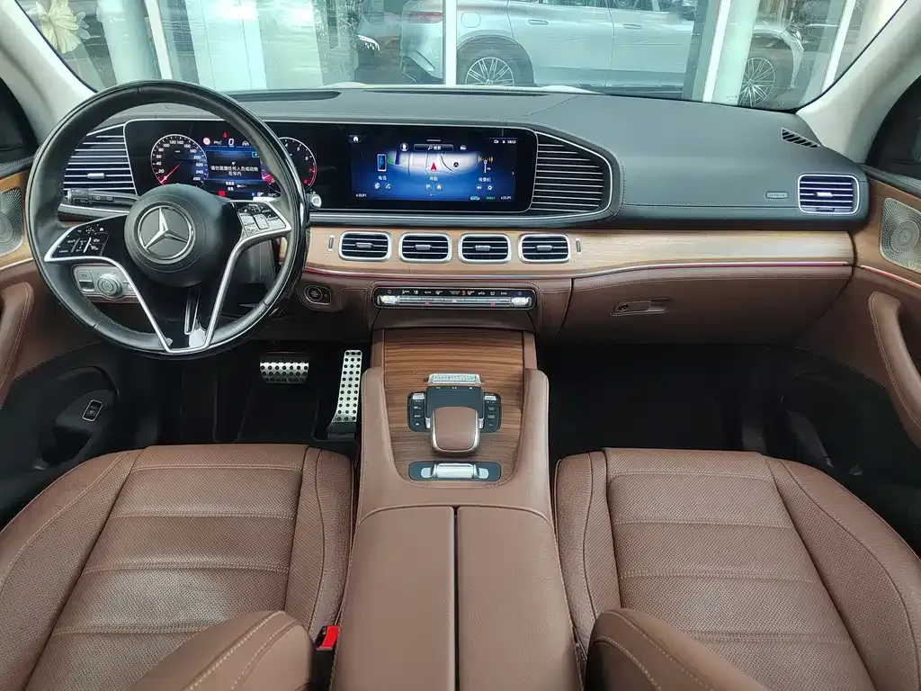 Mercedes-Benz GLS — фото 5