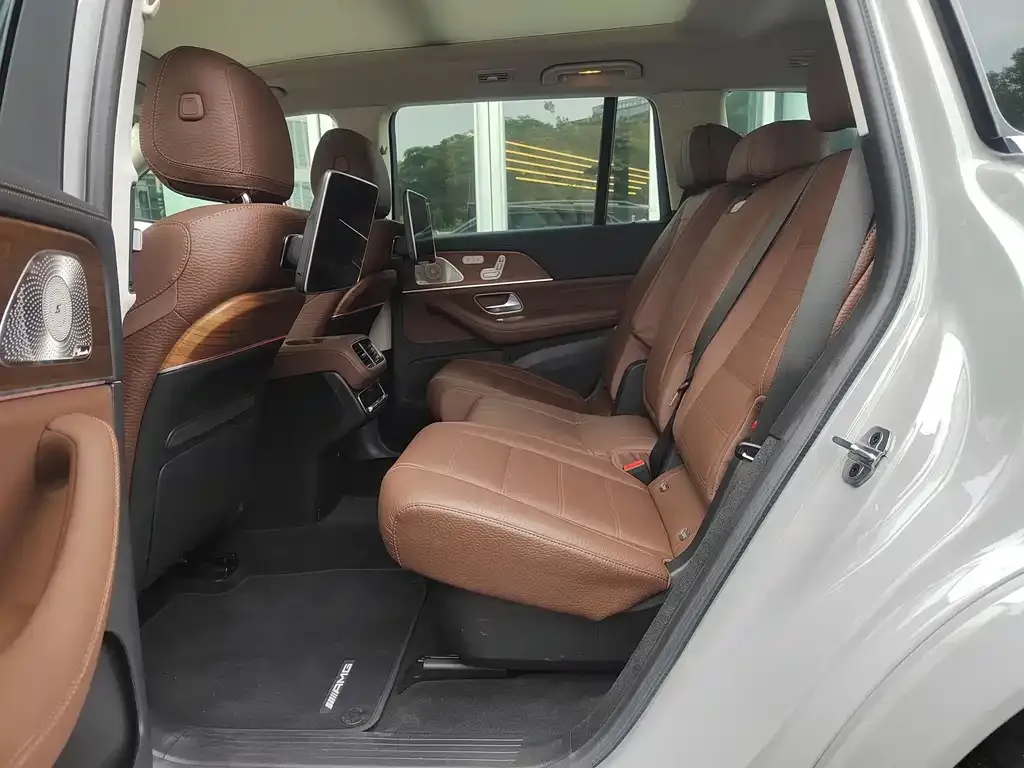 Mercedes-Benz GLS — фото 9