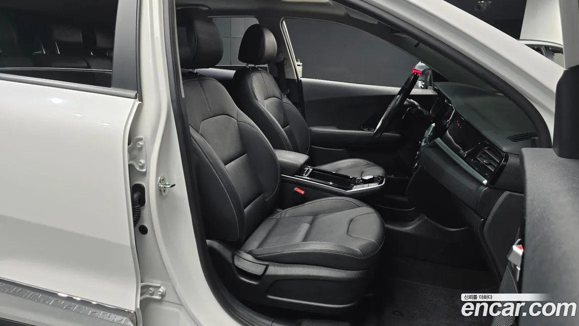 Kia Niro — фото 10