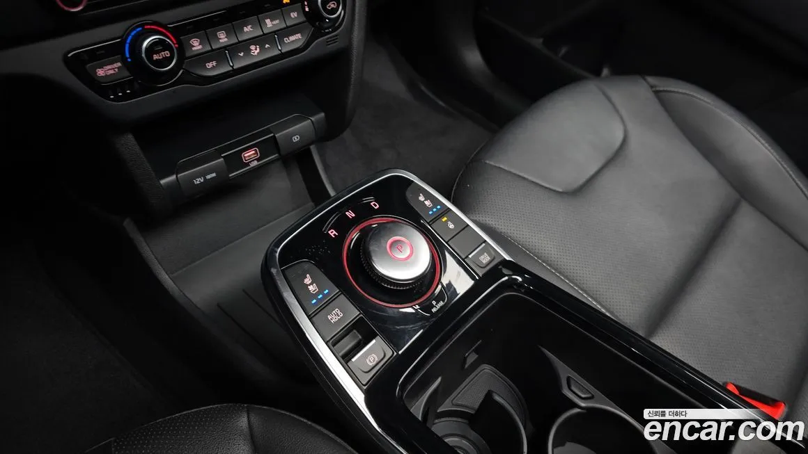 Kia Niro — фото 9