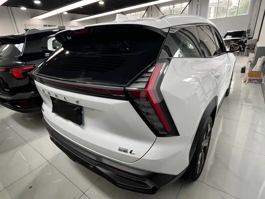 Geely Boyue L 2023 из CN, фото 4