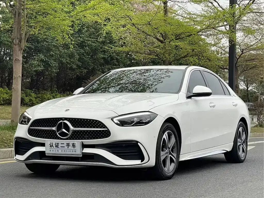 Mercedes-Benz C-Class — фото 1