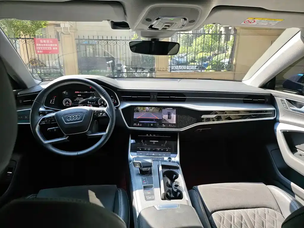 Audi A7L 2024 из CN, фото 10