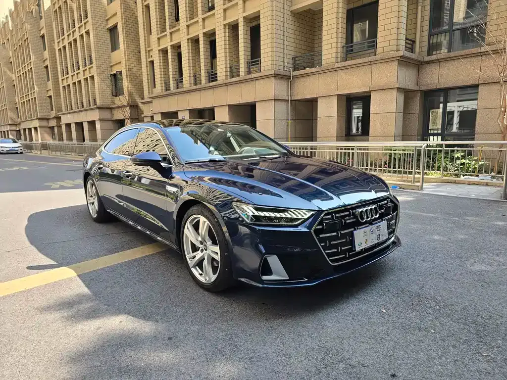 Audi A7L 2024 из CN, фото 2