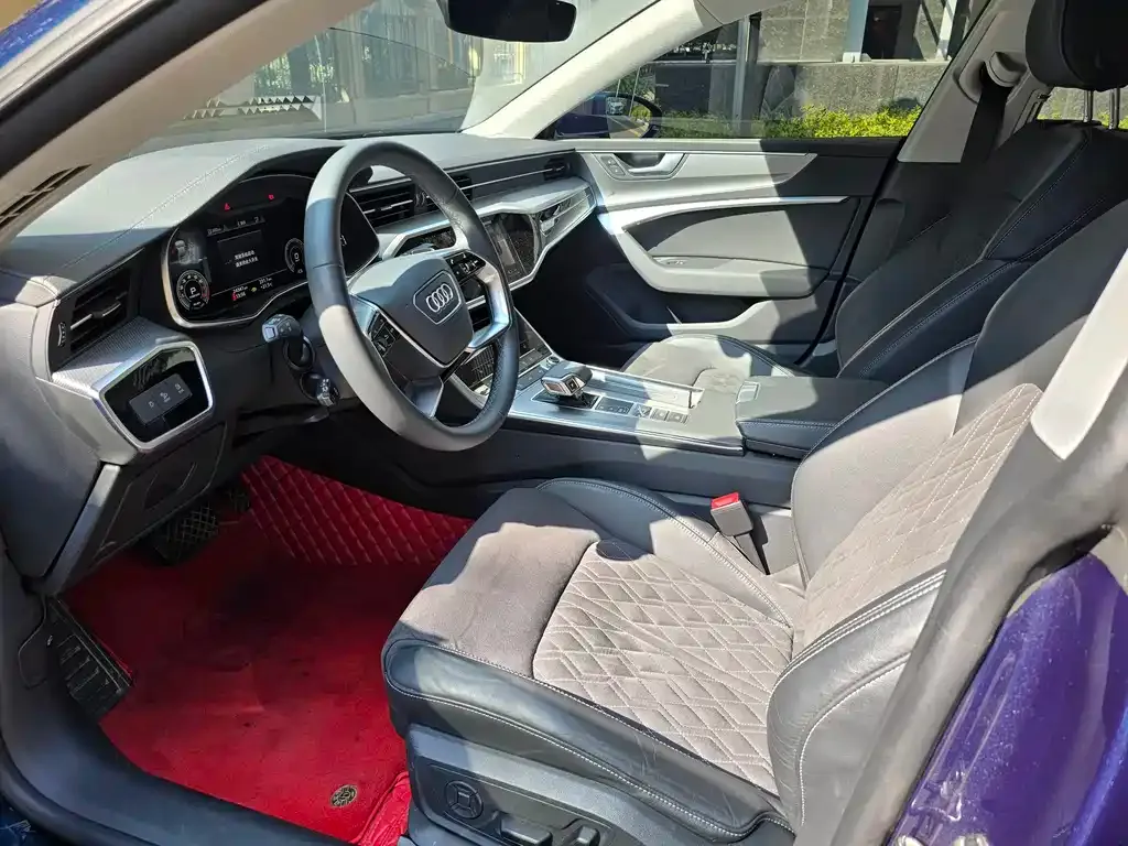 Audi A7L 2024 из CN, фото 5