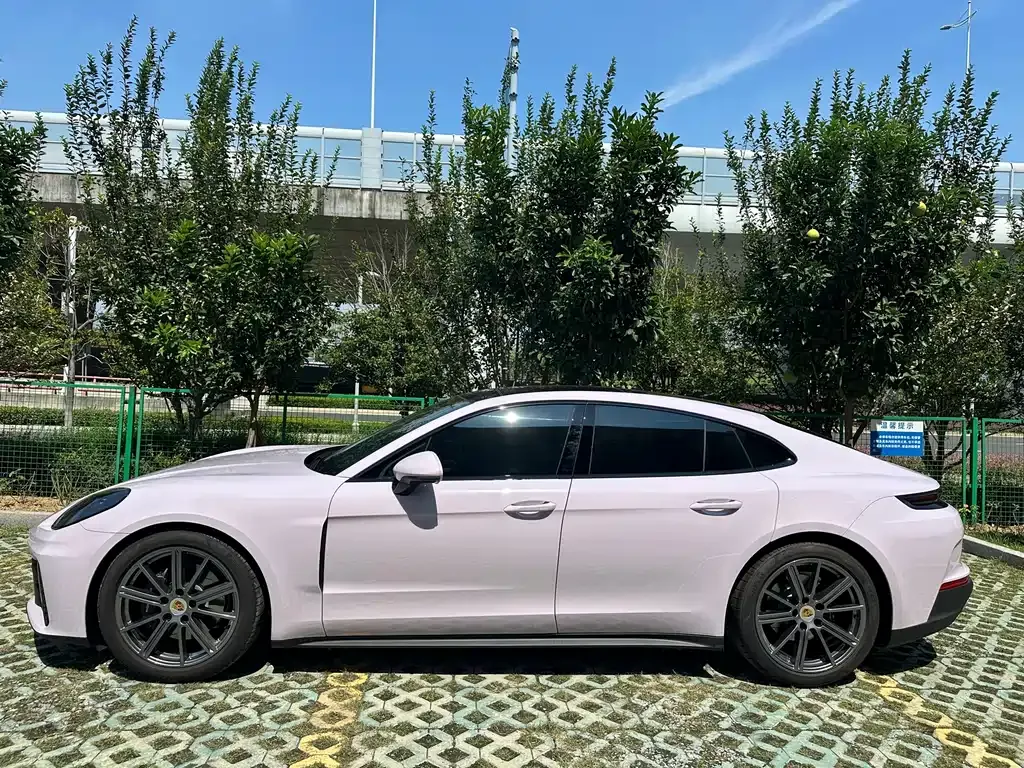 Porsche Panamera 2024 из CN, фото 2