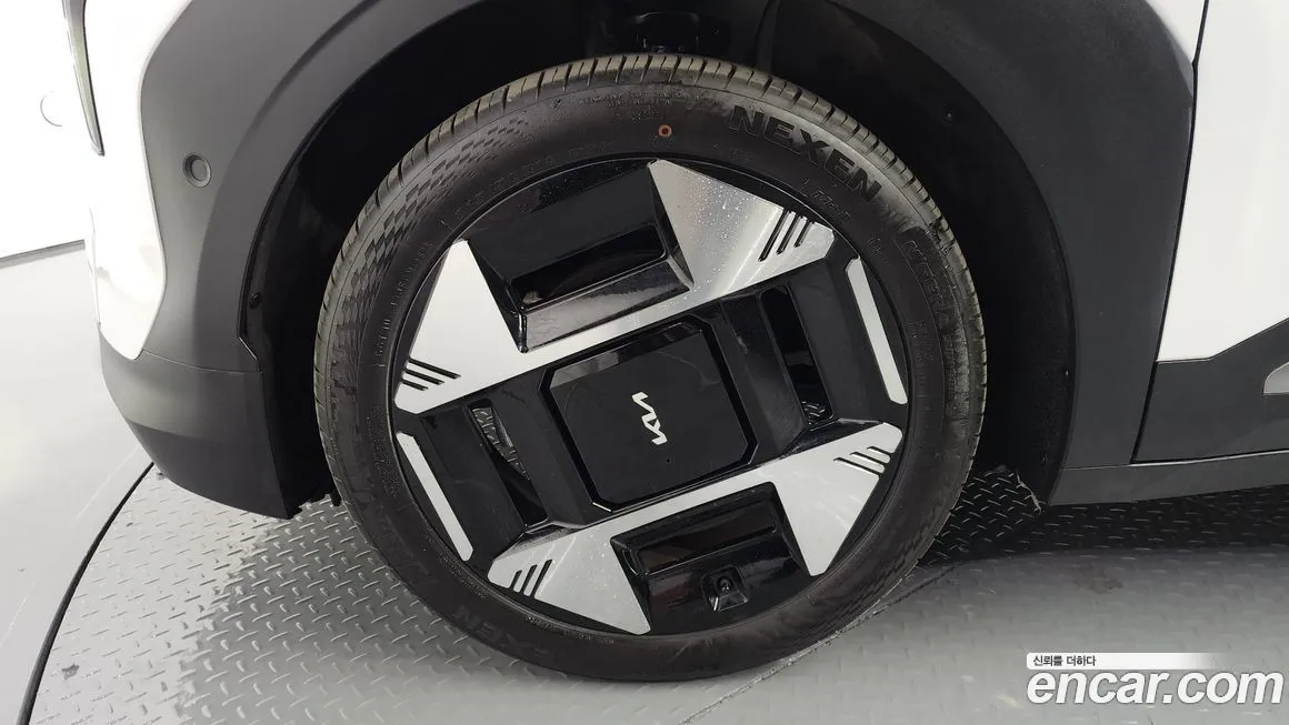 [object Object] EV3 2025 из KR, фото 5