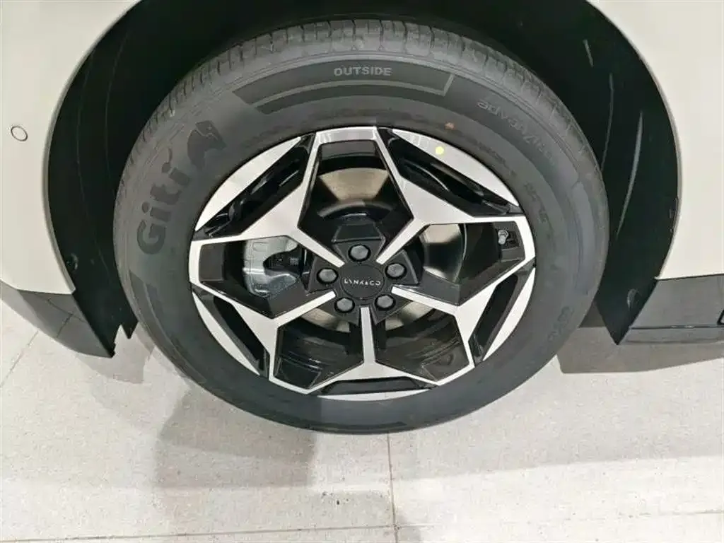 Lynk & Co Z20 2025 из CN, фото 10