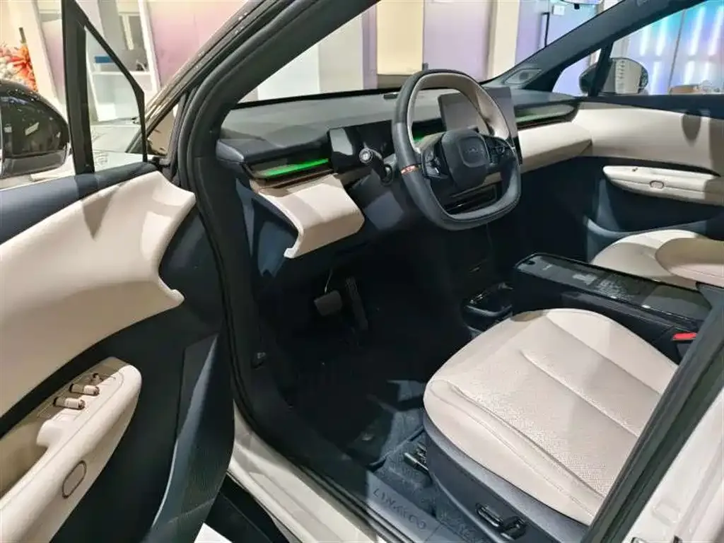 Lynk & Co Z20 2025 из CN, фото 8