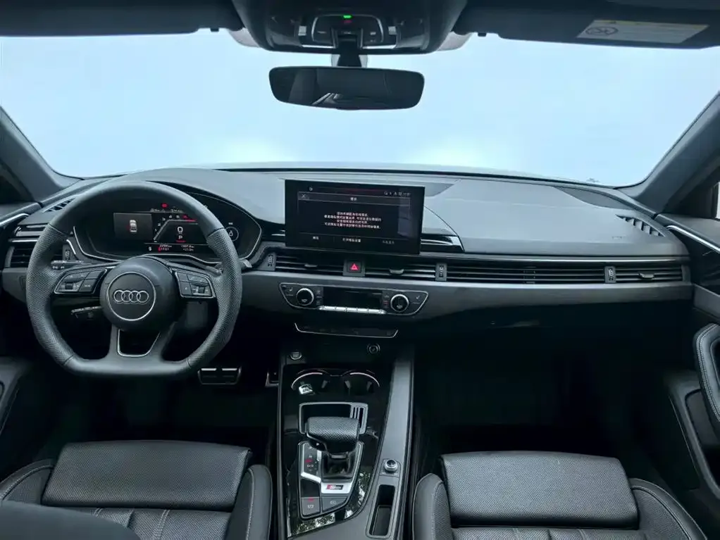 Audi A4L 2023 из CN, фото 7