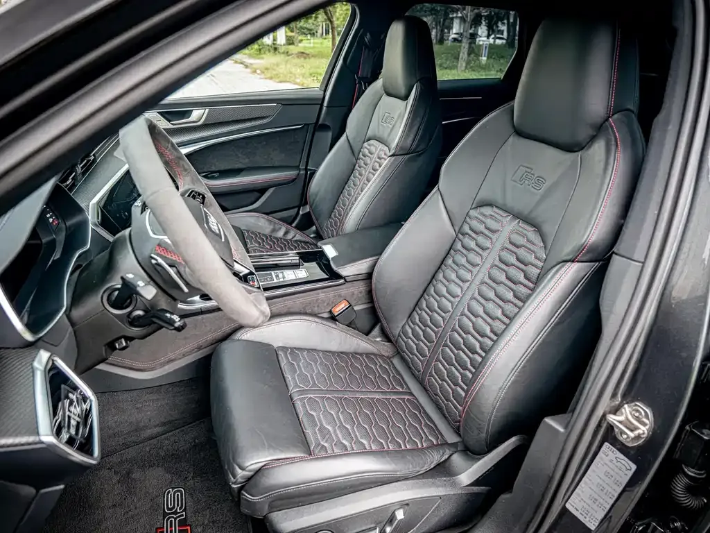 Audi RS 6 2021 из CN, фото 7
