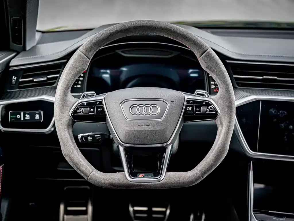 Audi RS 6 2021 из CN, фото 9