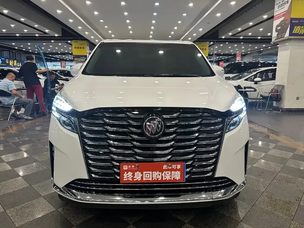 Buick GL8 2021 из CN, фото 2