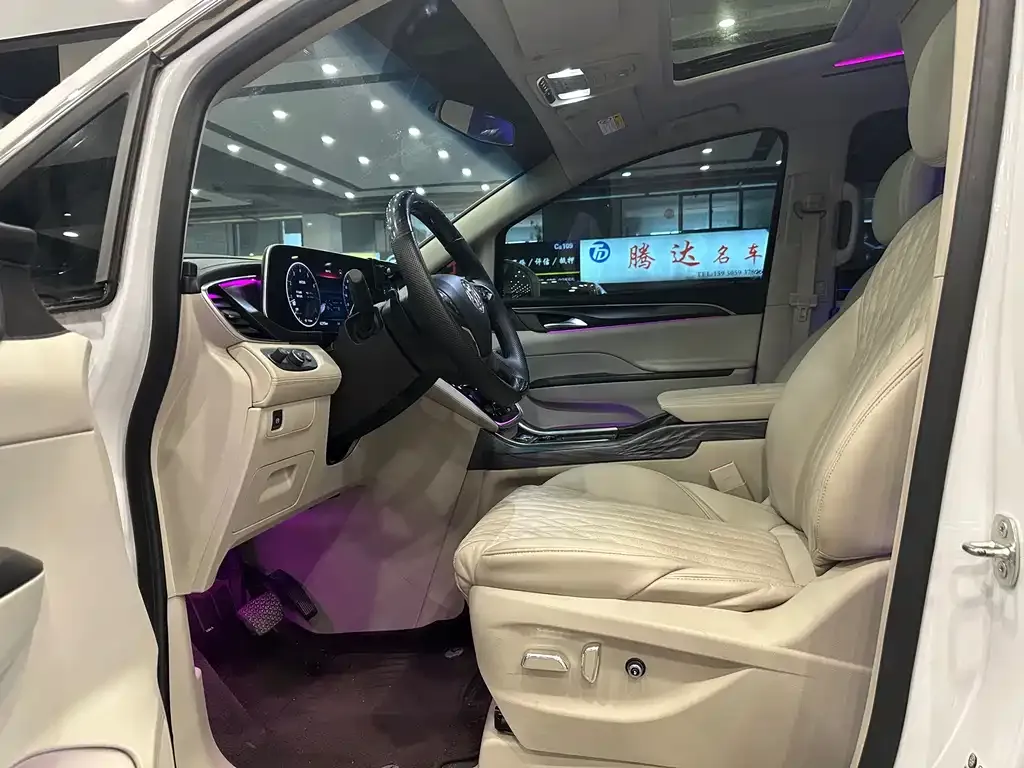 Buick GL8 2021 из CN, фото 4