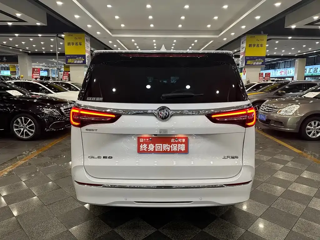Buick GL8 2021 из CN, фото 9