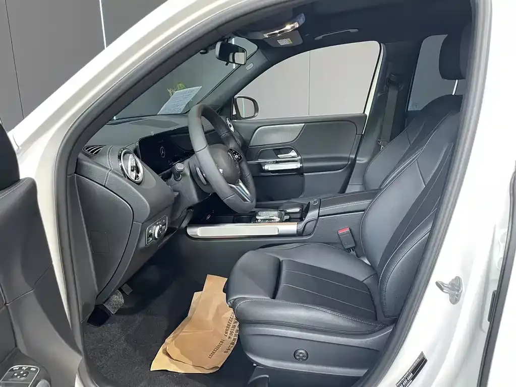 Mercedes-Benz GLB 2023 из CN, фото 9