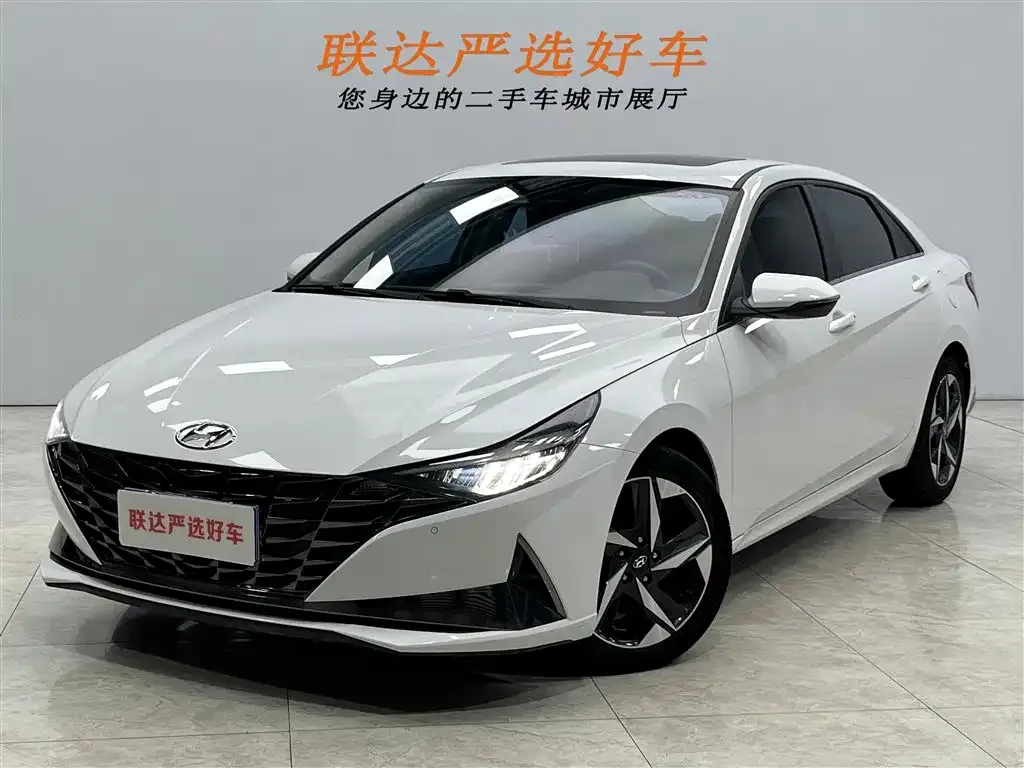 Hyundai Elantra 2023 из CN, фото 1