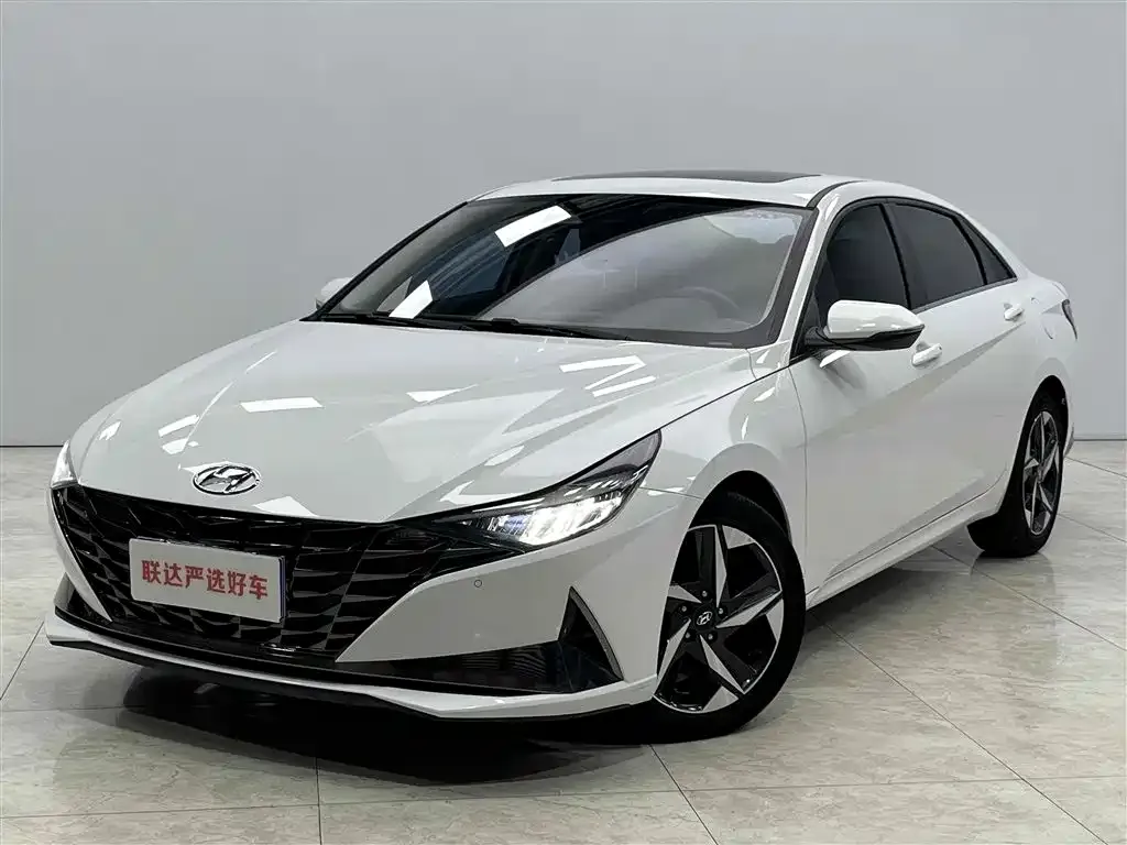 Hyundai Elantra 2023 из CN, фото 2