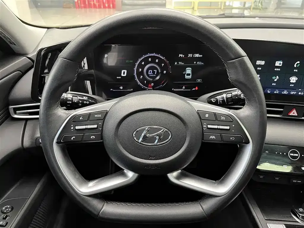 Hyundai Elantra 2023 из CN, фото 4