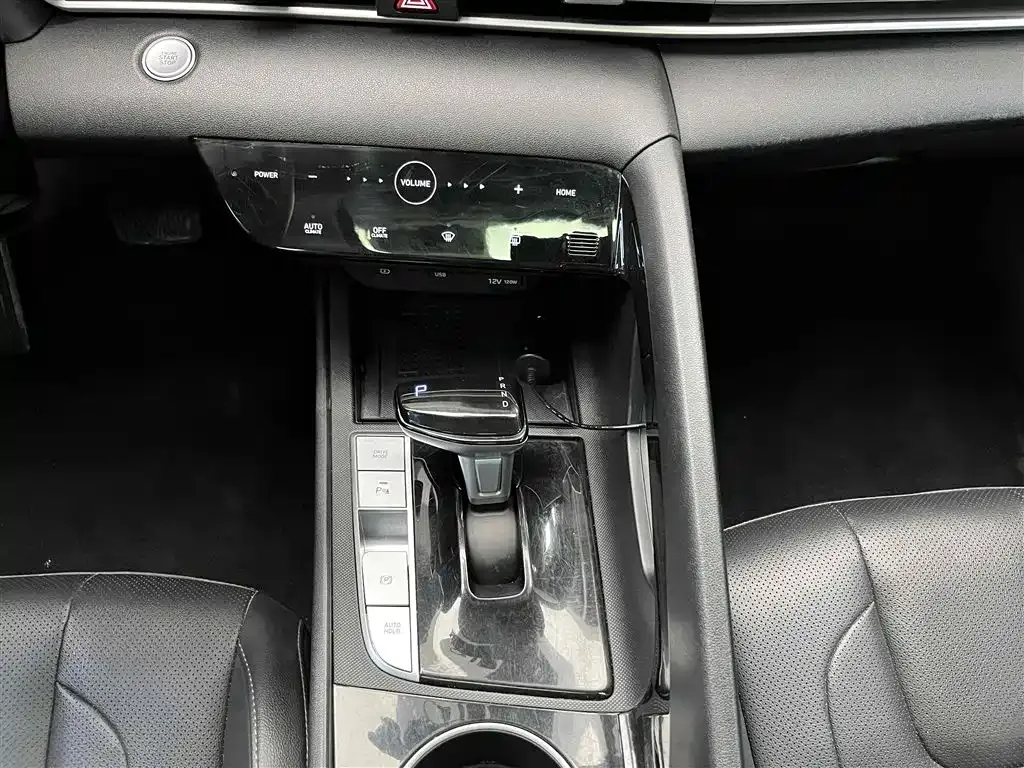 Hyundai Elantra 2023 из CN, фото 6
