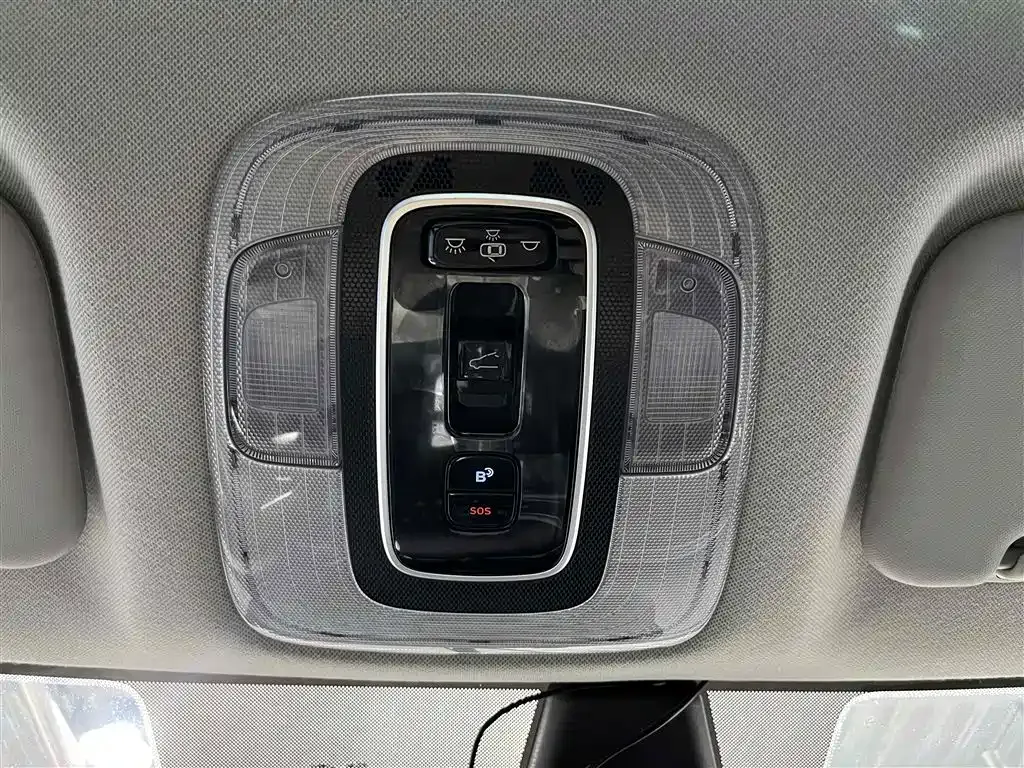 Hyundai Elantra 2023 из CN, фото 9