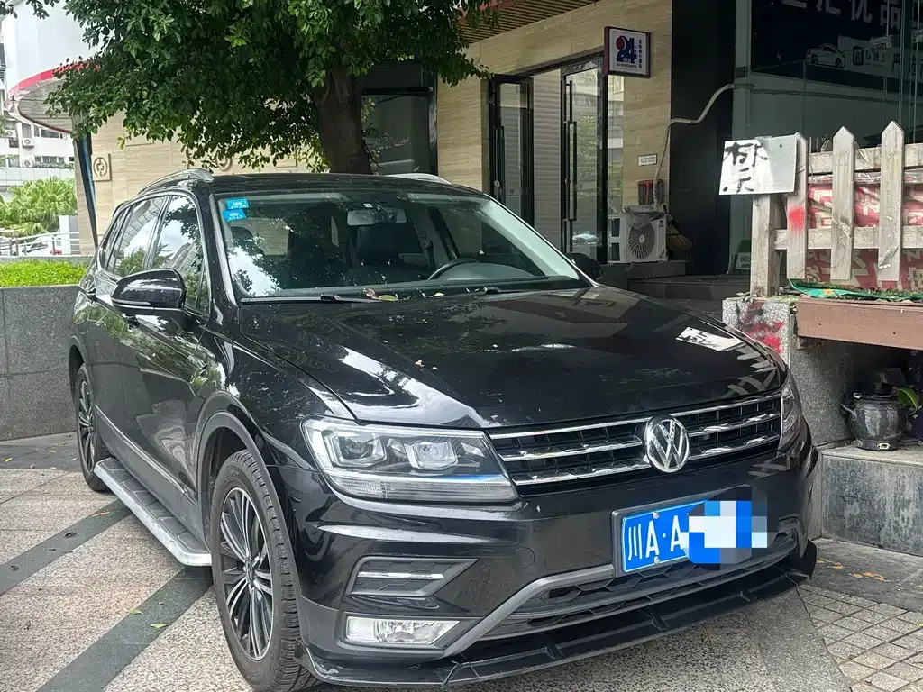 Volkswagen Tiguan L — фото 3