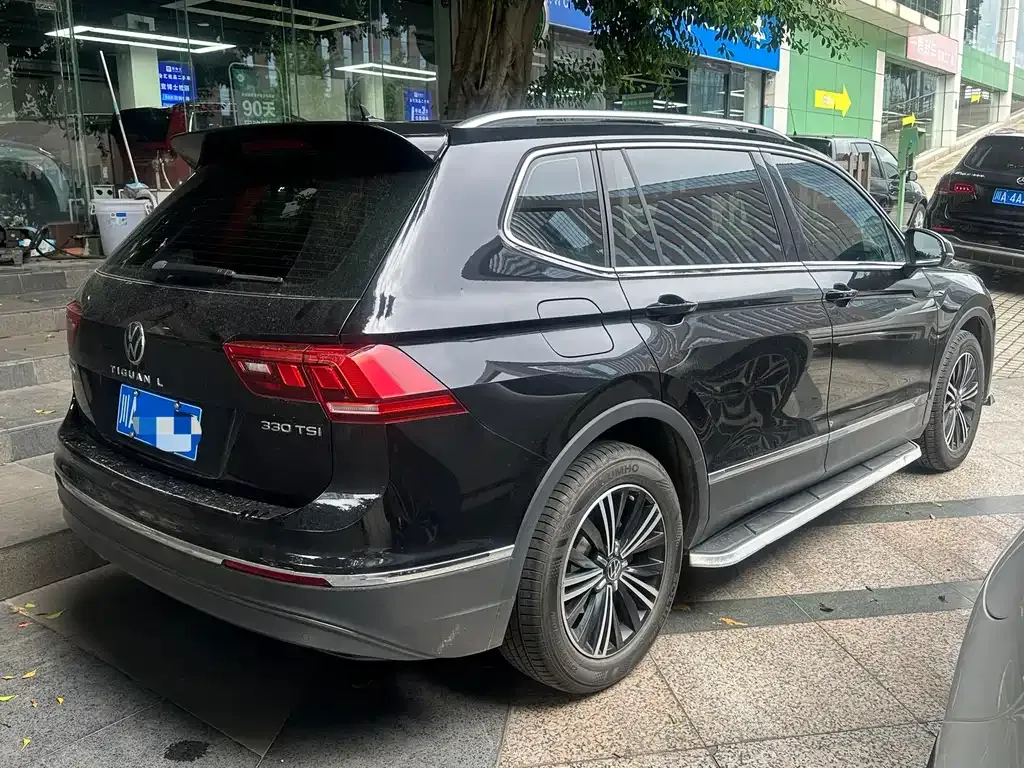 Volkswagen Tiguan L — фото 6