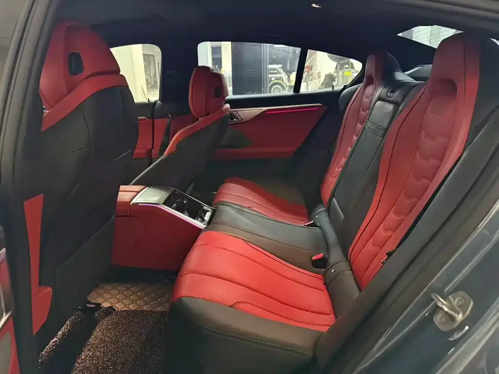 BMW 8 Series 2022 из CN, фото 9