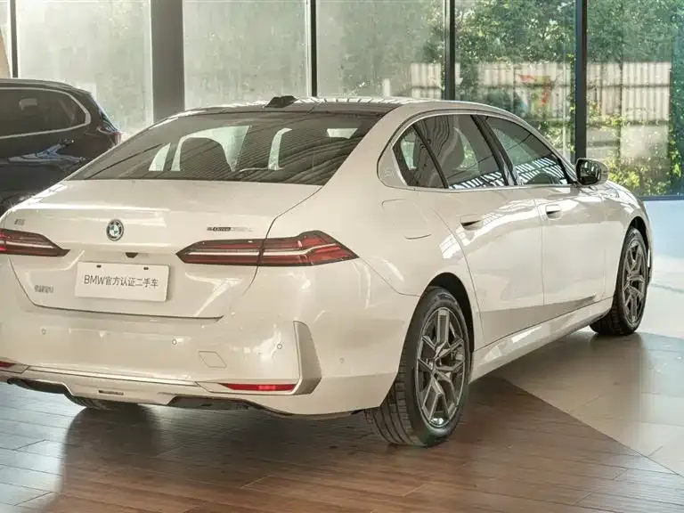 BMW i5 2024 из CN, фото 6