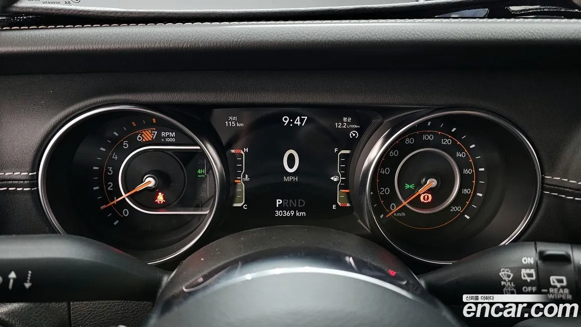 Jeep Wrangler 2022 из KR, фото 8
