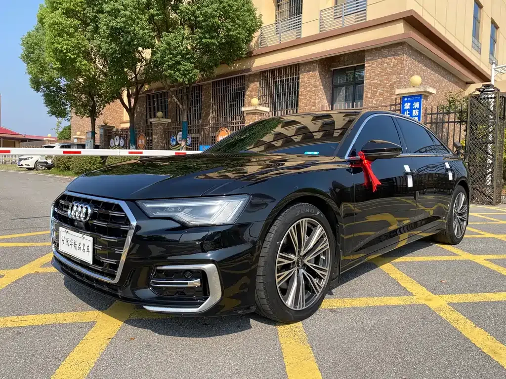 Audi A6L 2024 из CN, фото 1