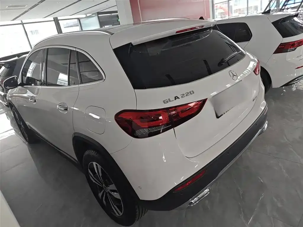 Mercedes-Benz GLA 2023 из CN, фото 8