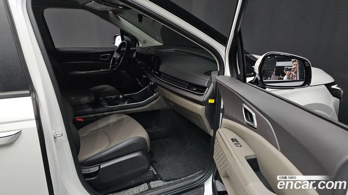 Kia Carnival — фото 10
