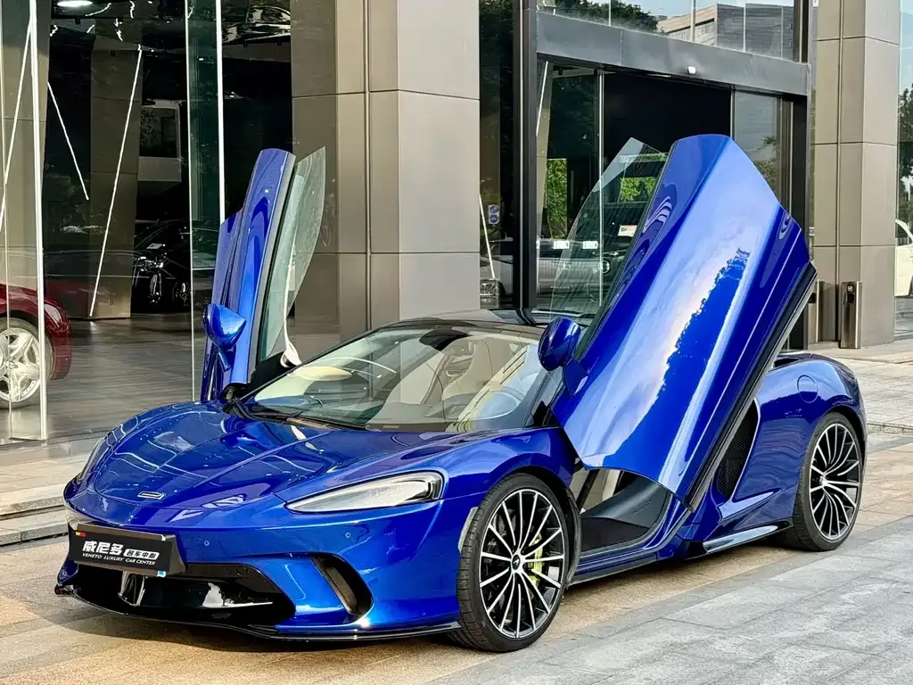 McLaren GT — фото 1