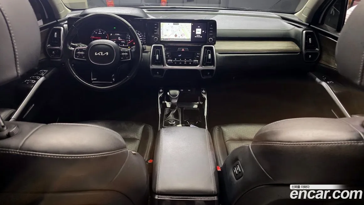 Kia Sorento — фото 7