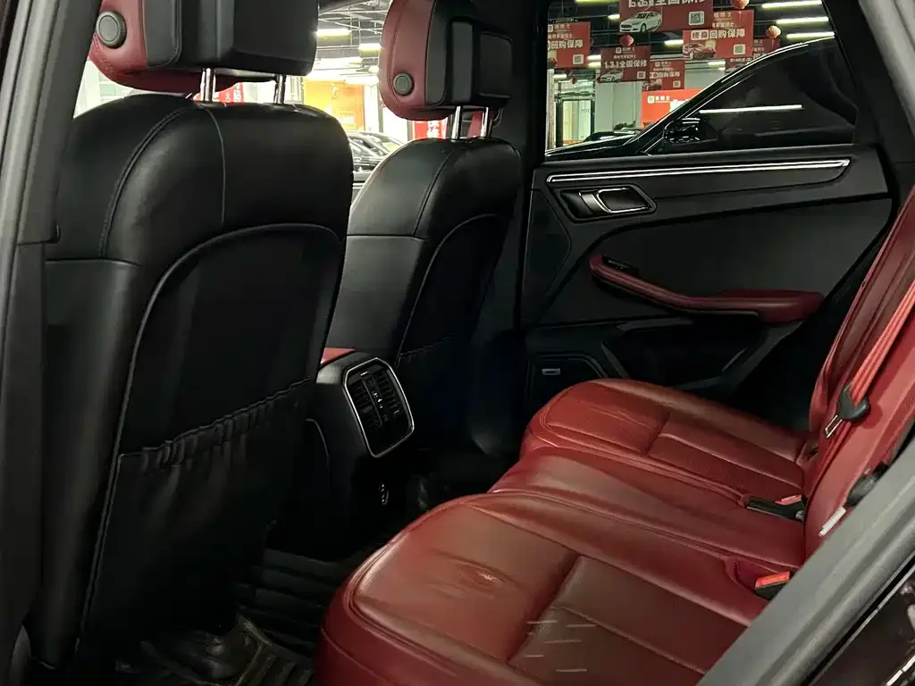 Porsche Macan 2022 из CN, фото 6