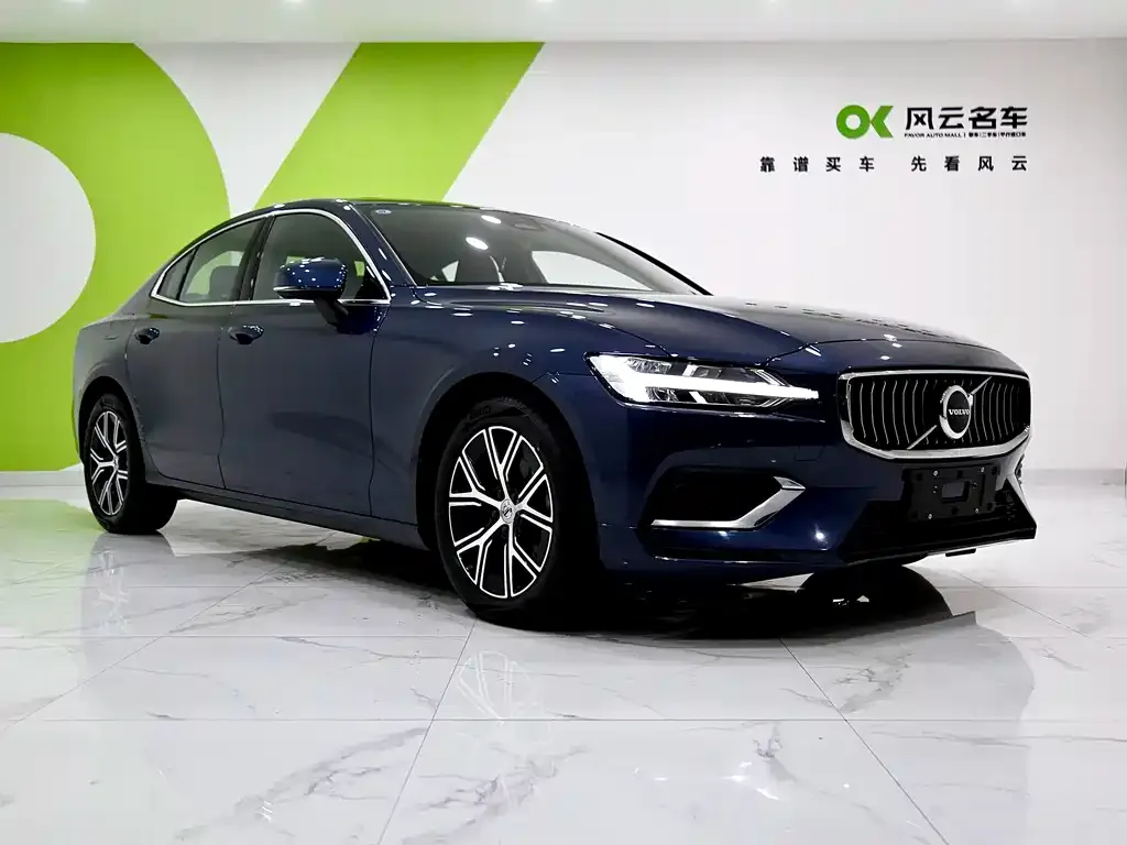 Volvo S60 2024 из CN, фото 3